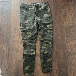 Tinseltown Camo Skinny Jeans